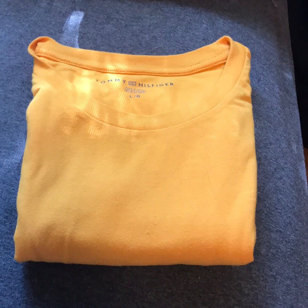 Yellow Tommy Hilfiger short sleeve shirt shirt n size: large